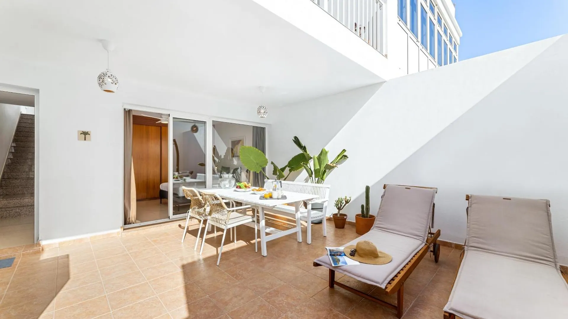 La Casa De La Playa Villa Playa Honda  Holiday home